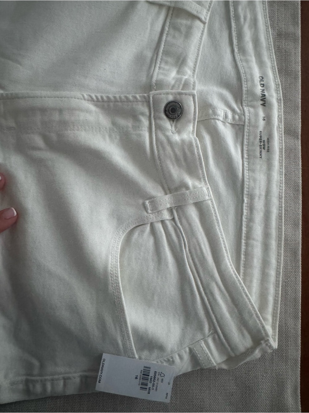 Old Navy White High-Rise Super-Skinny Pants